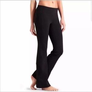 Athleta Revelation Yoga Pant Medium Style 903795